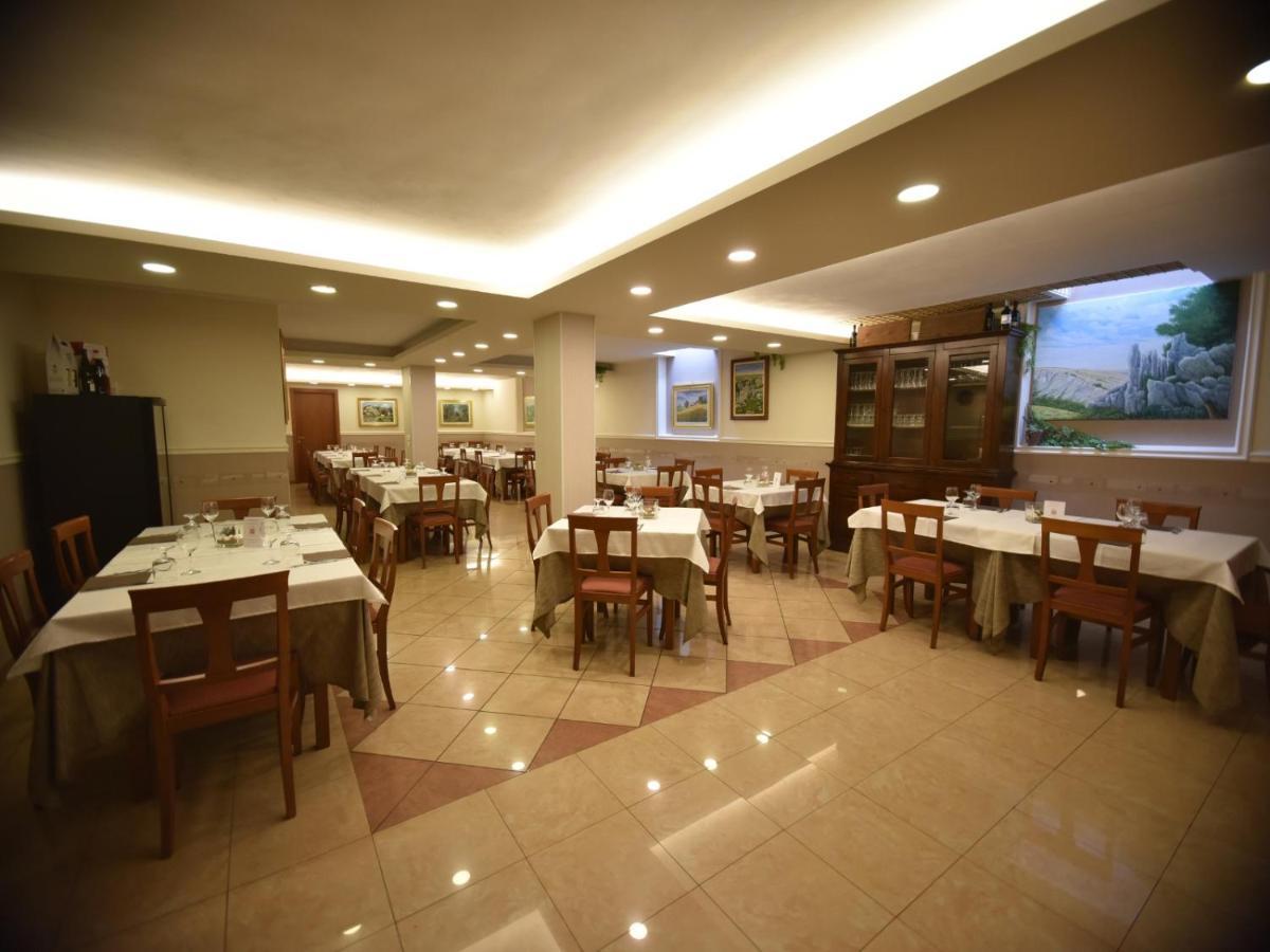 Hotel E Appartamenti La Solaria San Giovanni Rotondo Exterior foto