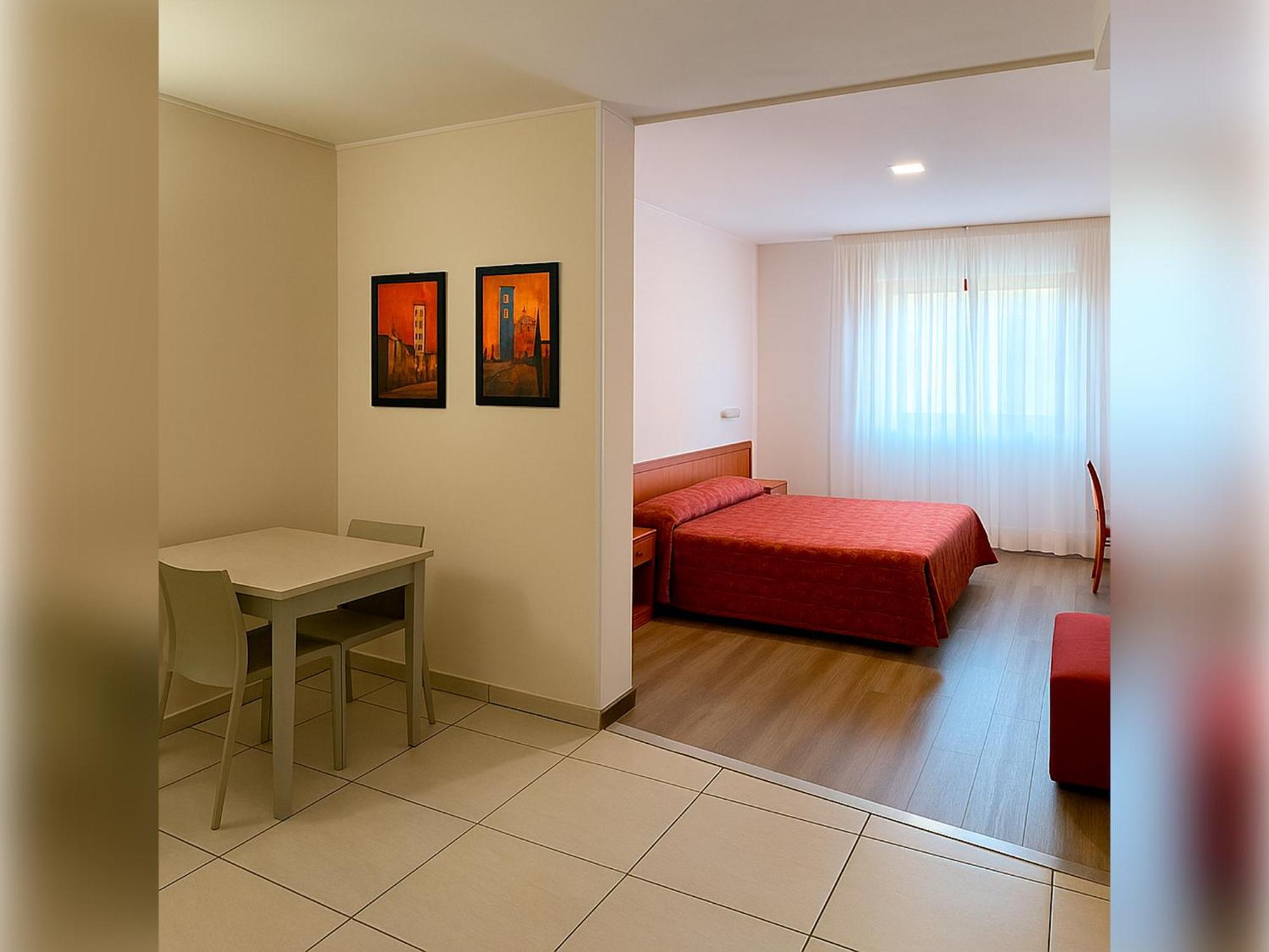 Hotel E Appartamenti La Solaria San Giovanni Rotondo Exterior foto