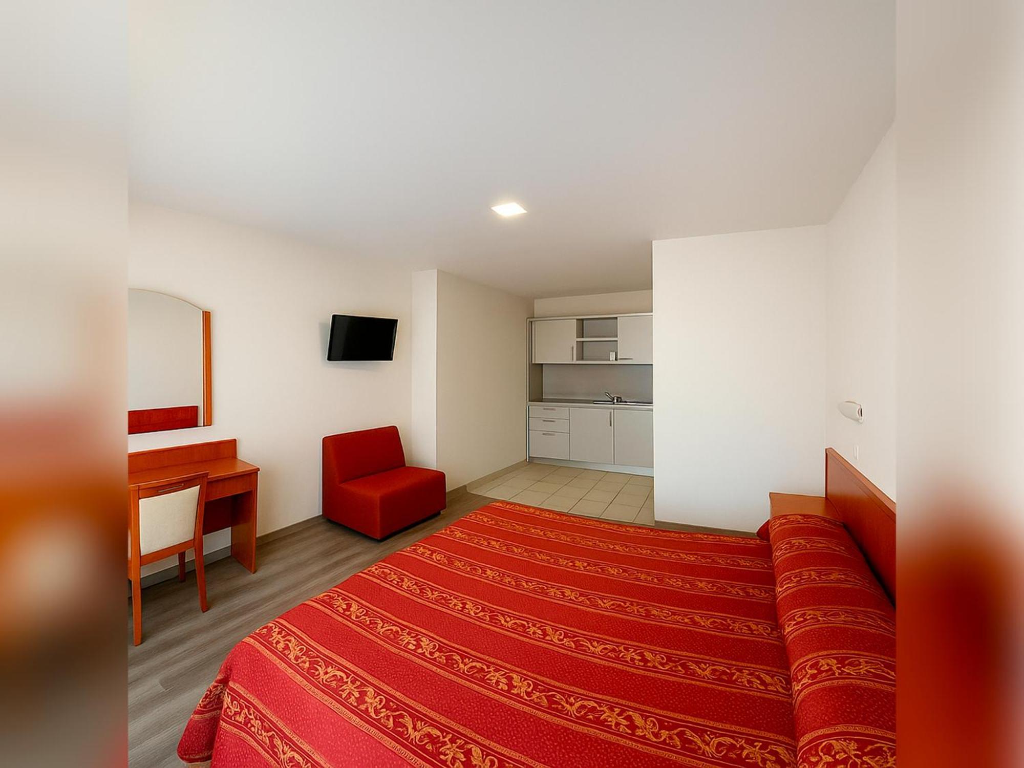 Hotel E Appartamenti La Solaria San Giovanni Rotondo Exterior foto