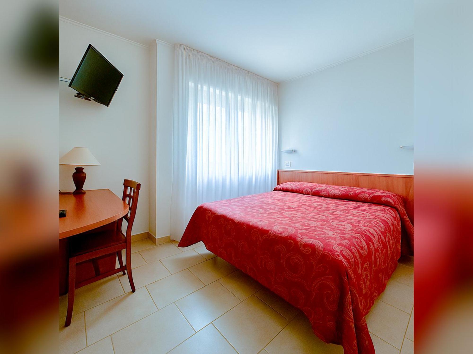Hotel E Appartamenti La Solaria San Giovanni Rotondo Exterior foto
