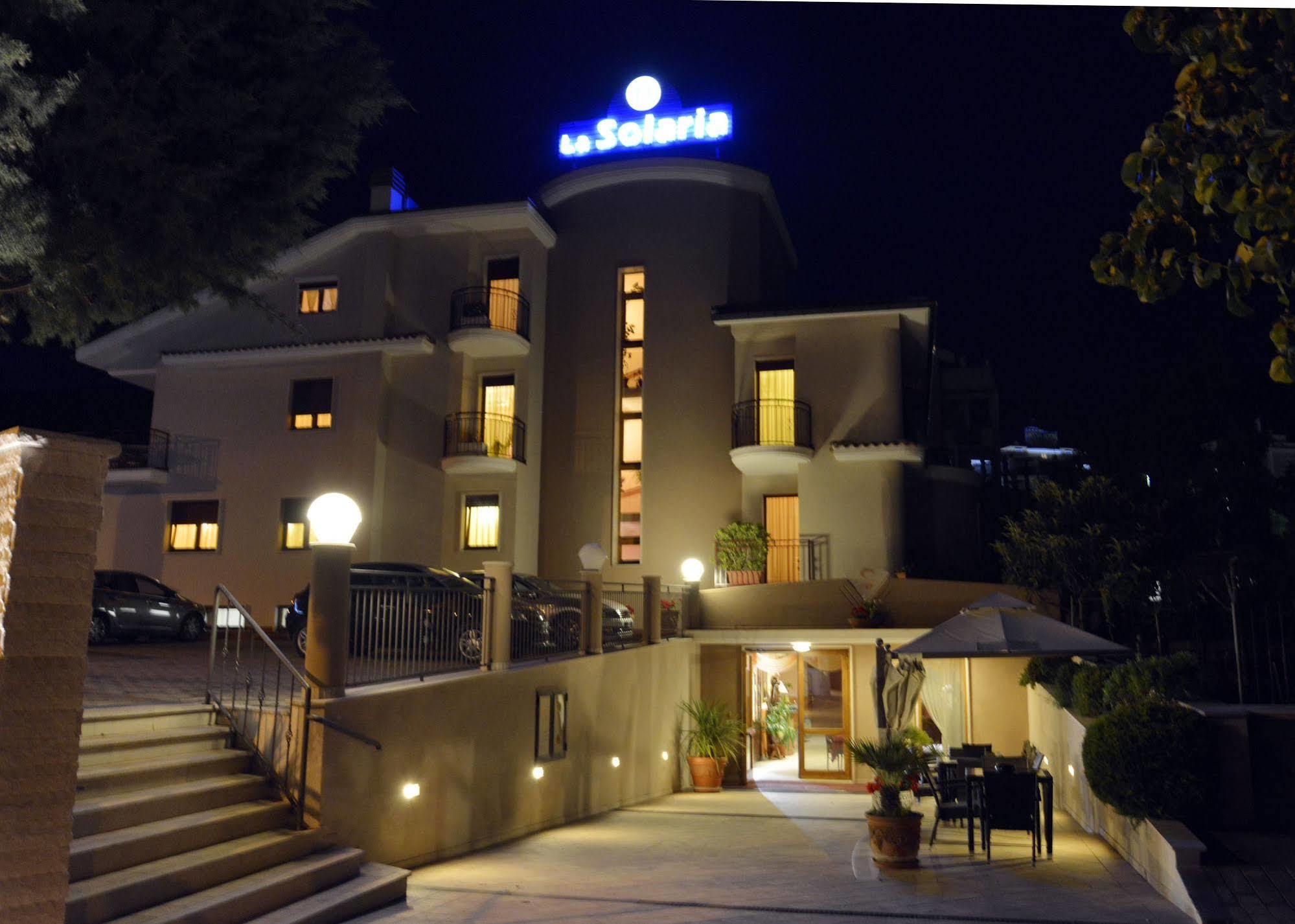 Hotel E Appartamenti La Solaria San Giovanni Rotondo Exterior foto
